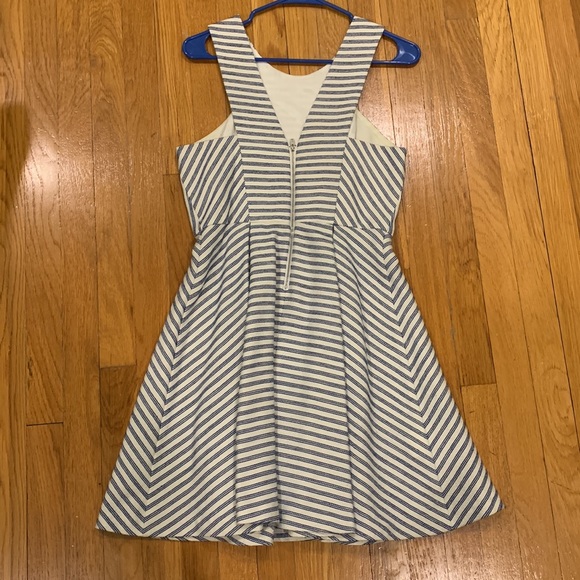 BCBGeneration Sleeveless Striped Fit & Flare Dress, Size 6 - Picture 4 of 10
